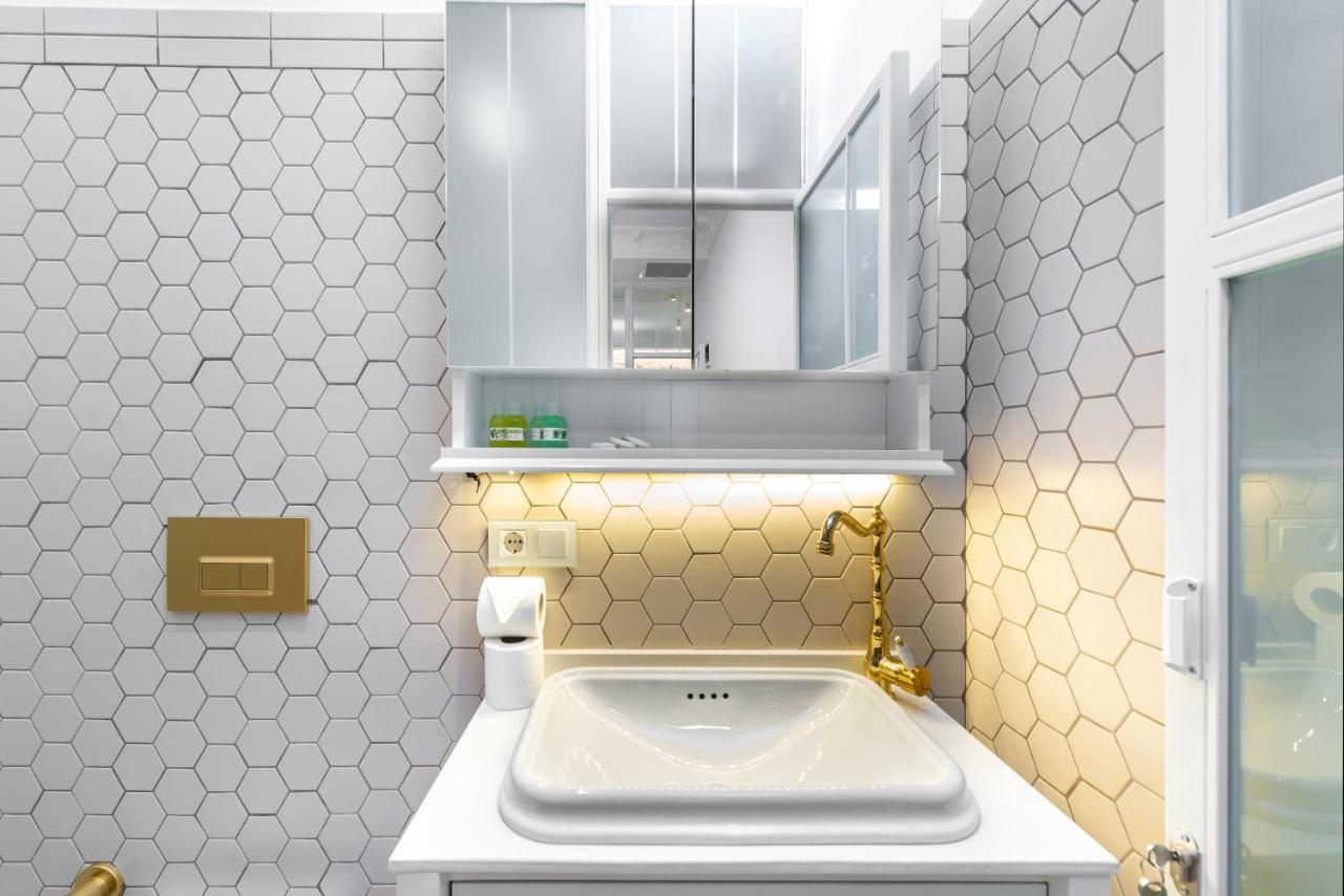 Mayer Liberty Apartments Istanbul Bagian luar foto