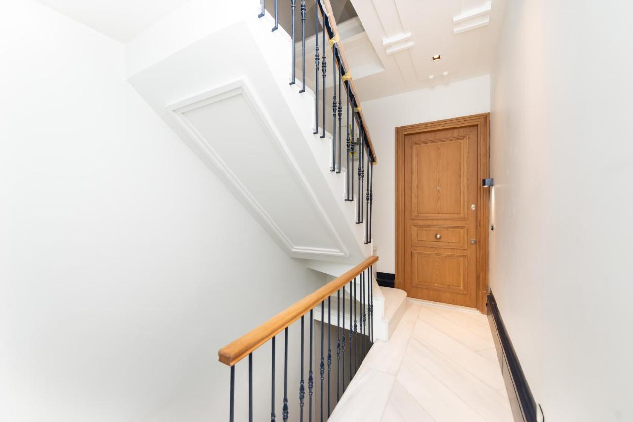 Mayer Liberty Apartments Istanbul Bagian luar foto