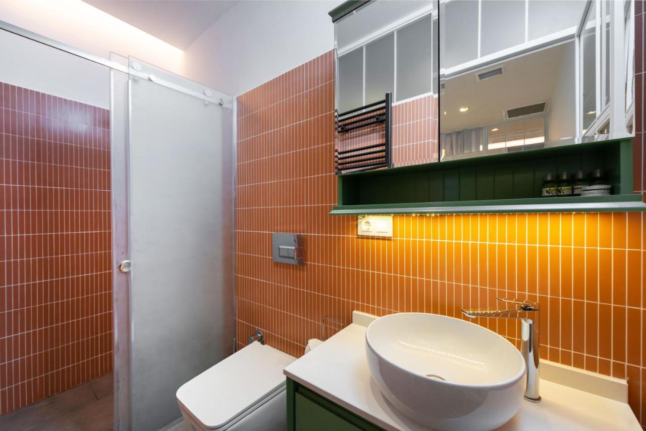 Mayer Liberty Apartments Istanbul Bagian luar foto