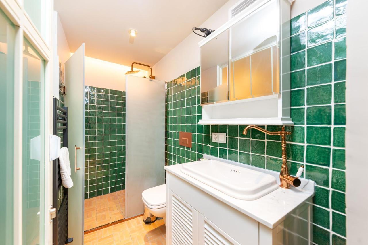 Mayer Liberty Apartments Istanbul Bagian luar foto