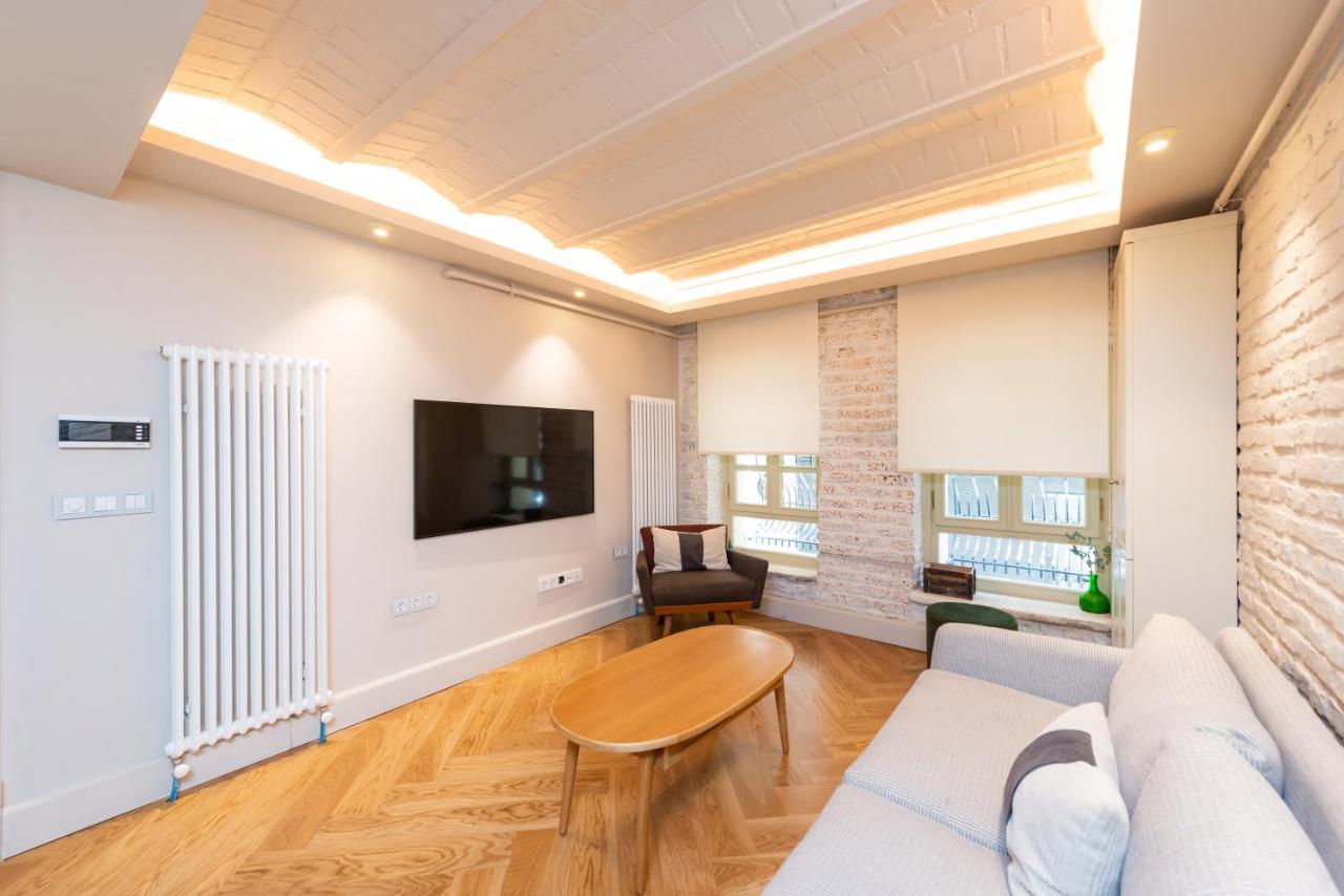 Mayer Liberty Apartments Istanbul Bagian luar foto