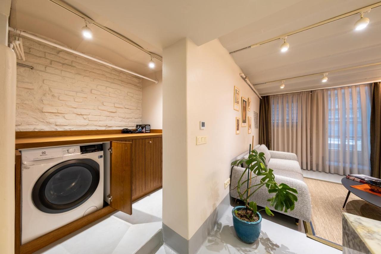 Mayer Liberty Apartments Istanbul Bagian luar foto
