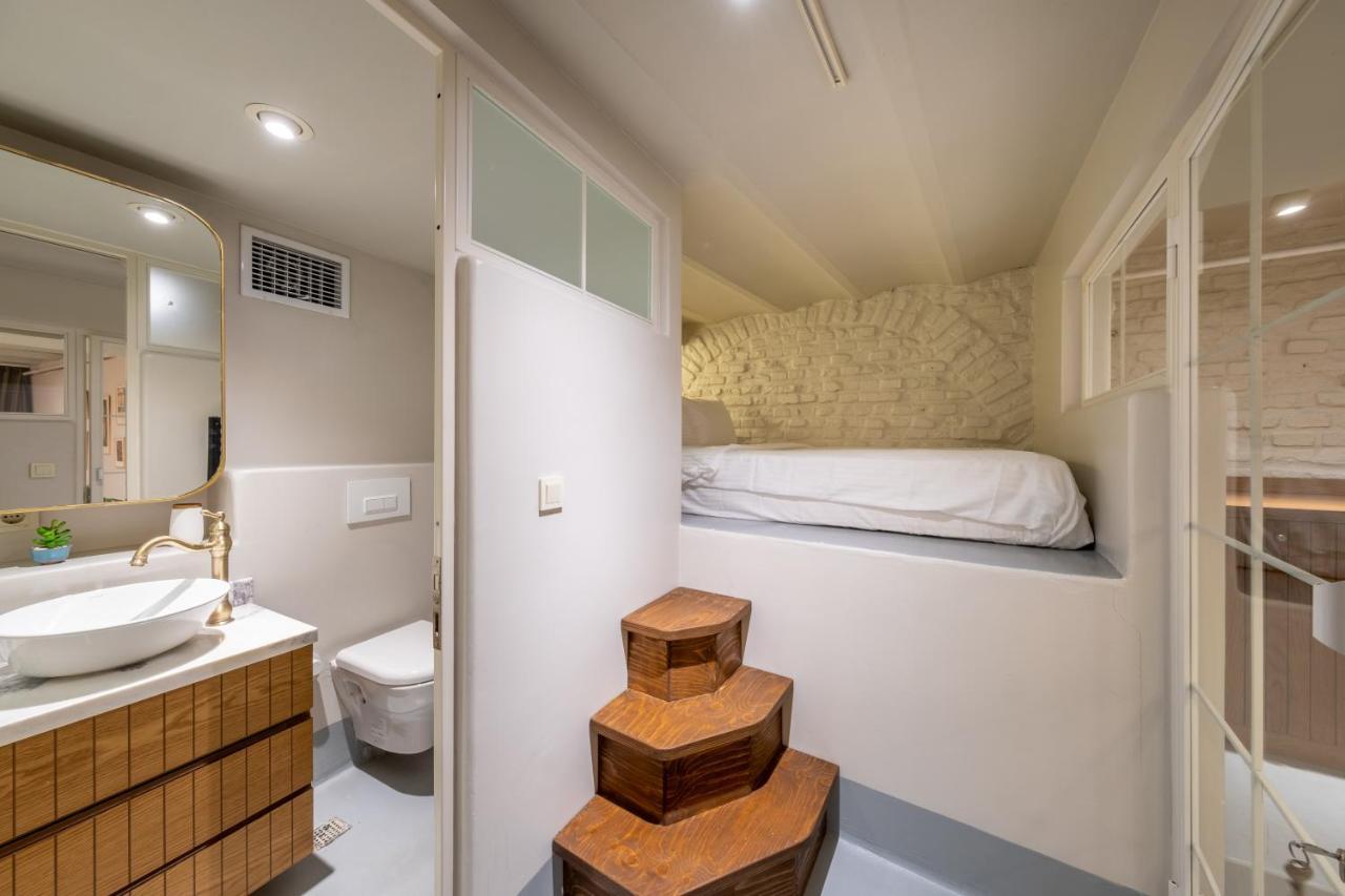 Mayer Liberty Apartments Istanbul Bagian luar foto
