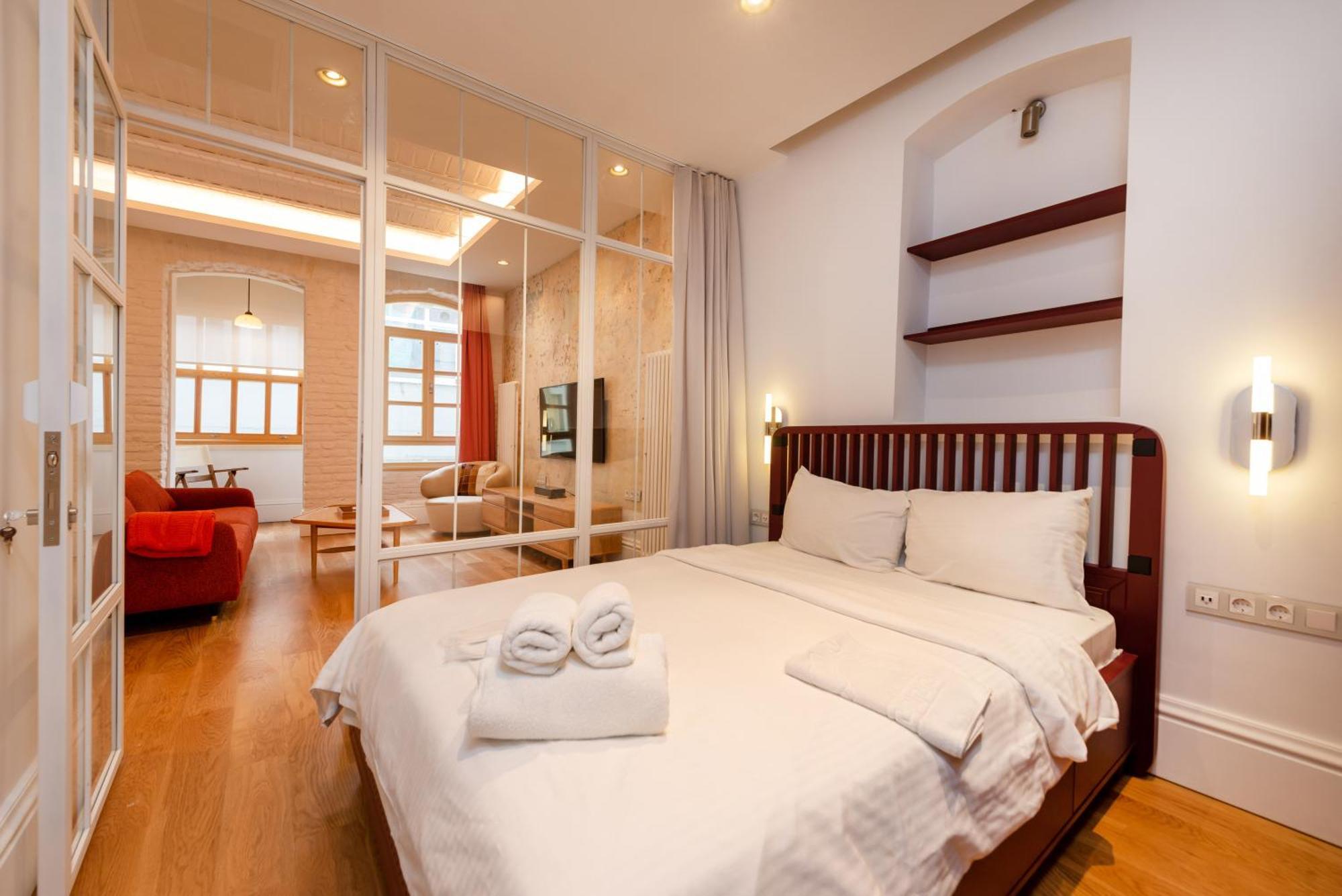 Mayer Liberty Apartments Istanbul Bagian luar foto