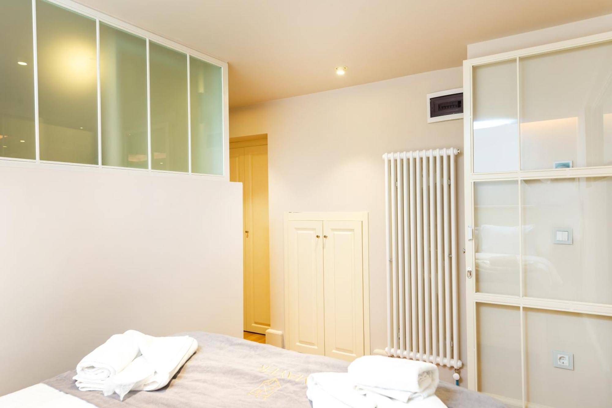 Mayer Liberty Apartments Istanbul Bagian luar foto