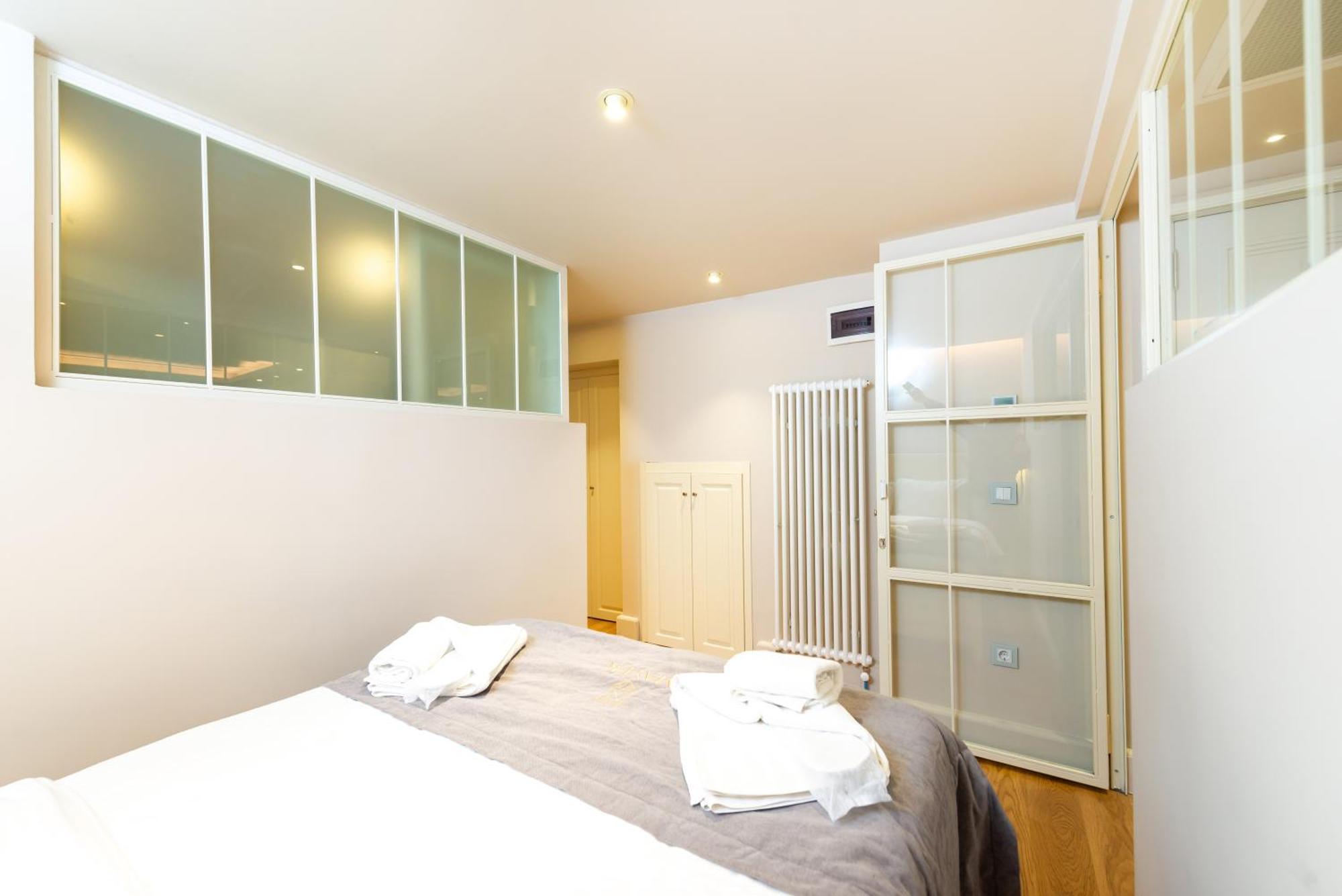 Mayer Liberty Apartments Istanbul Bagian luar foto